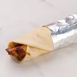 ساندوتش شيش طاووق